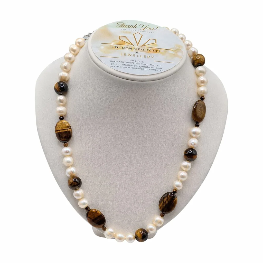 Freshwater Pearl and Clear Quartz Silver Necklace - Image 6