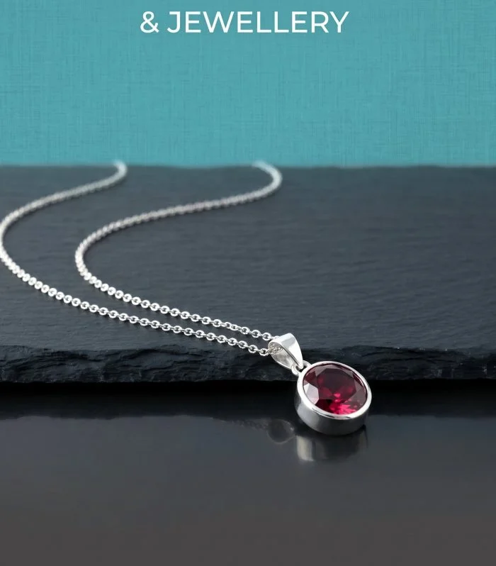 Natural Rhodolite Garnet  with 3.5 Carats Necklace in 925 Sterling Silver